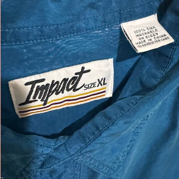 Vintage Impact 100% Silk Short Sleeve Button-Down Shirt - Picture 4 of 5